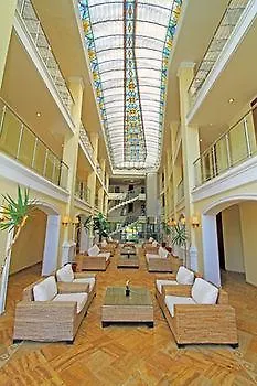 Istanbul Palace Hotel 4*